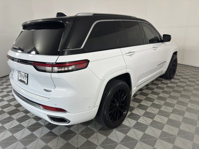 2023 Jeep Grand Cherokee Summit