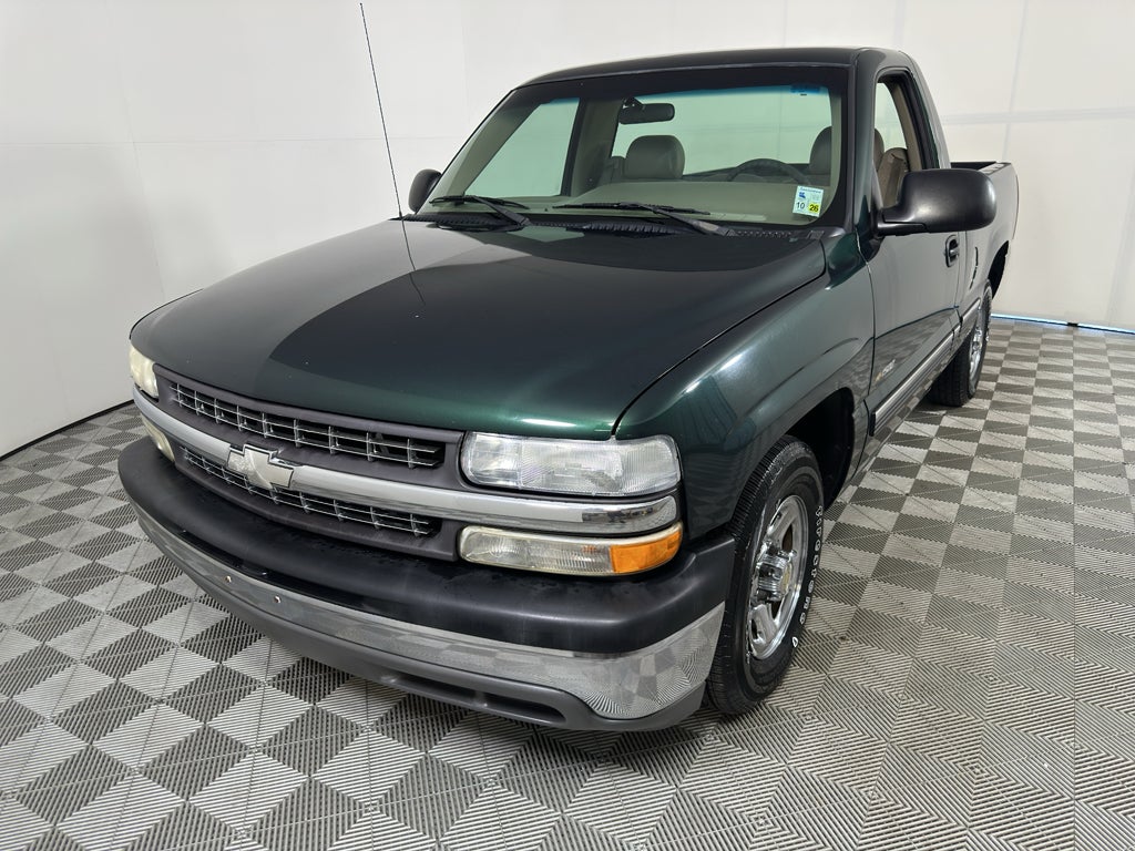 2002 Chevrolet Silverado 1500 Reg Cab 119.0" WB