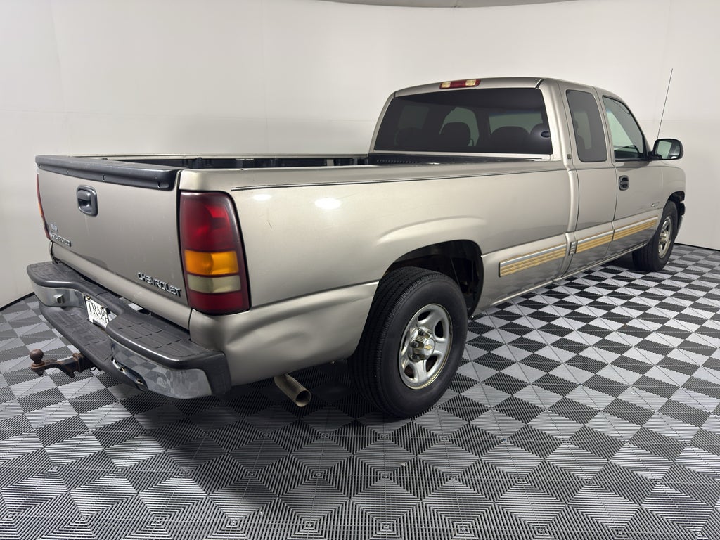 2000 Chevrolet Silverado 1500 LS