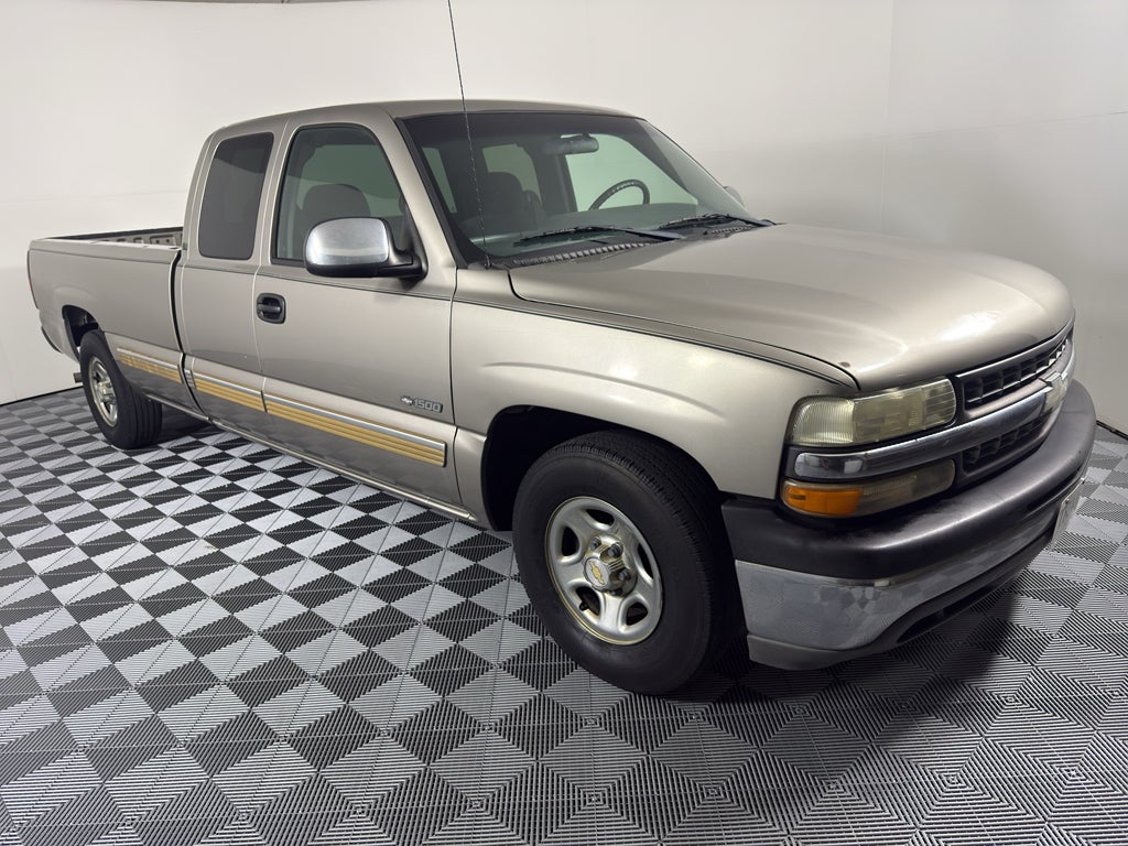 2000 Chevrolet Silverado 1500 LS