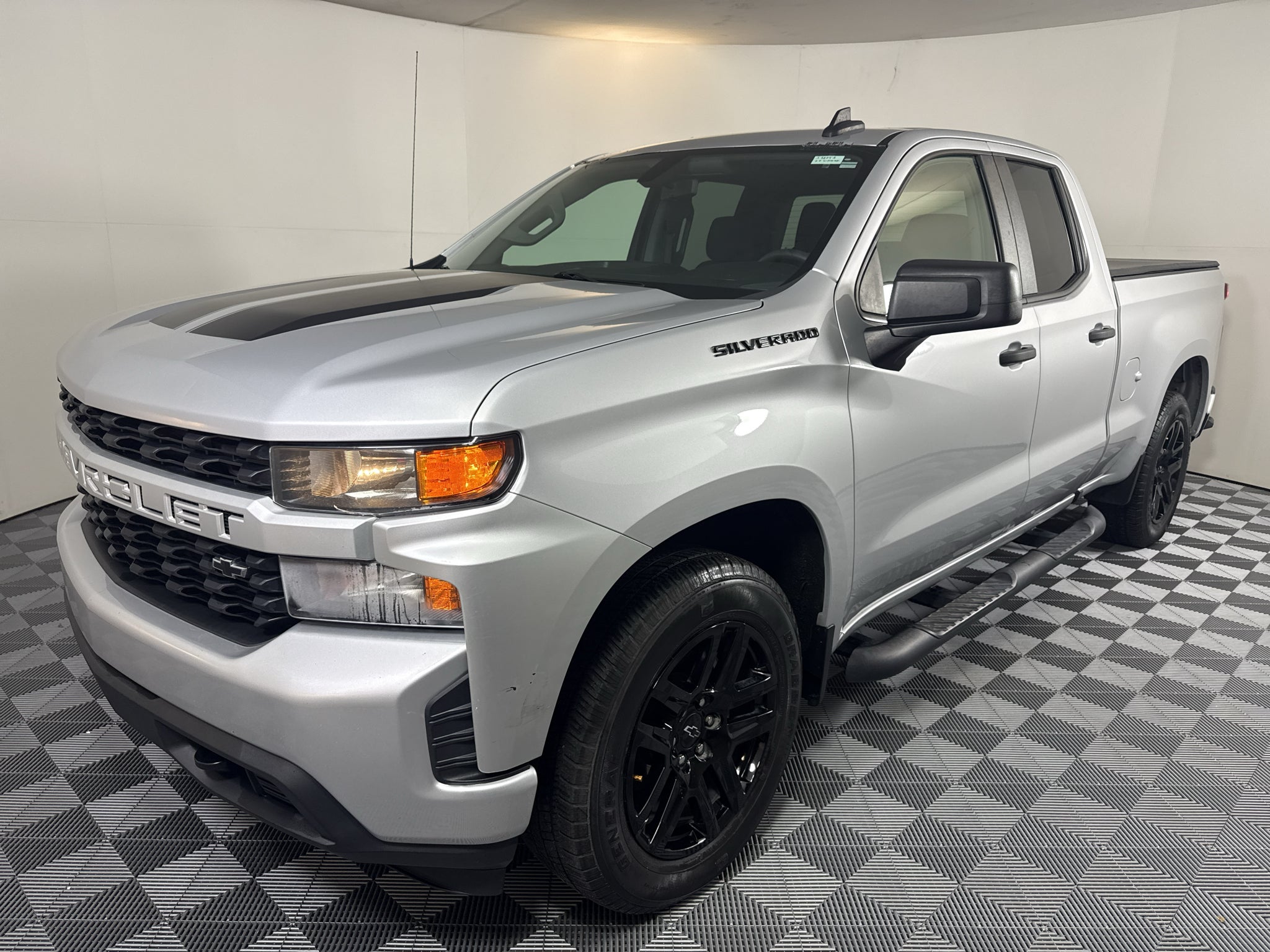 2022 Chevrolet Silverado 1500 LTD Custom