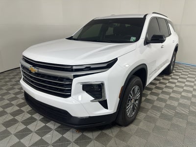 2025 Chevrolet Traverse LT