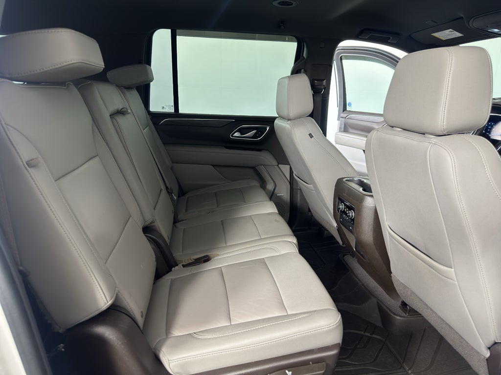2022 Chevrolet Suburban LT
