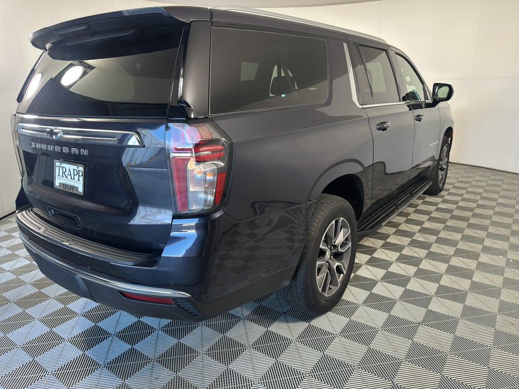 2023 Chevrolet Suburban LT