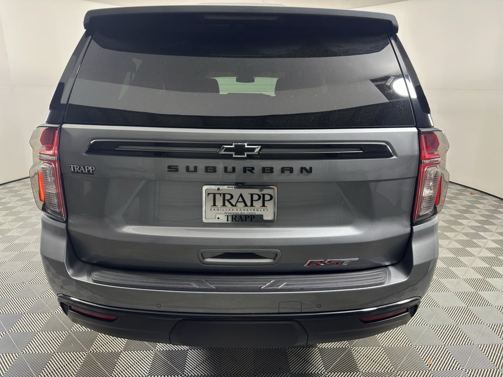 2023 Chevrolet Suburban RST