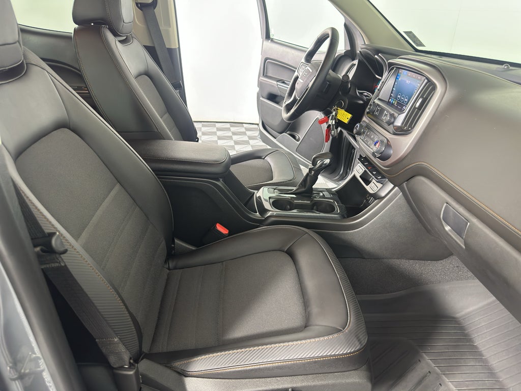 2022 GMC Canyon AT4 - Cloth