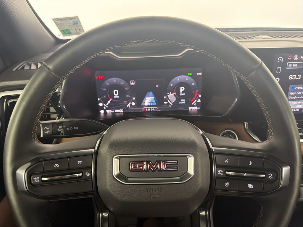 2025 GMC Canyon AT4