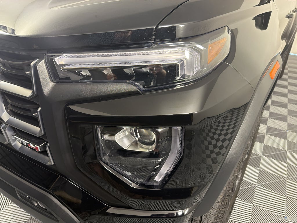 2025 GMC Canyon AT4