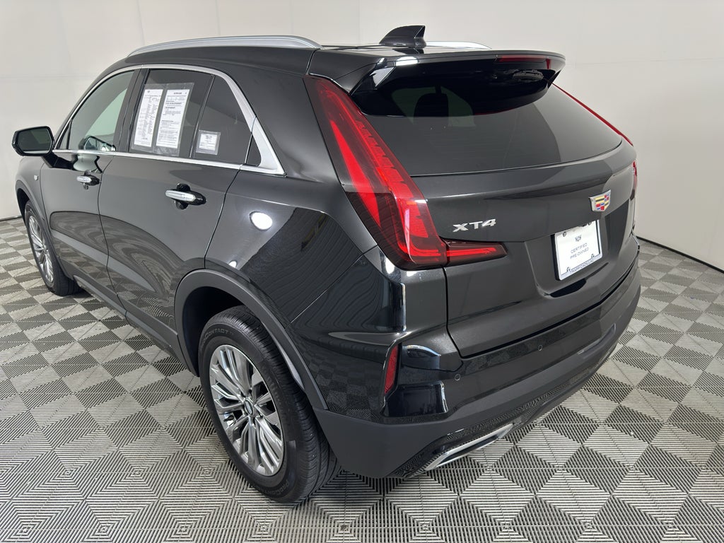 2025 Cadillac XT4 Premium Luxury