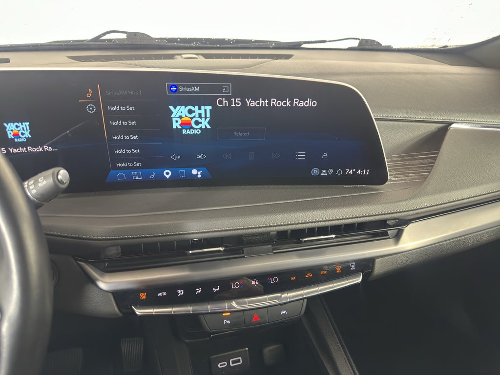 2025 Cadillac XT4 Premium Luxury