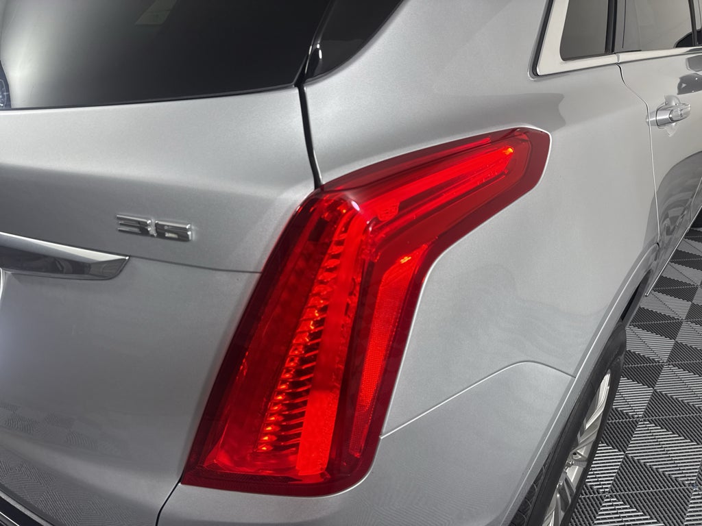 2017 Cadillac XT5 Luxury FWD