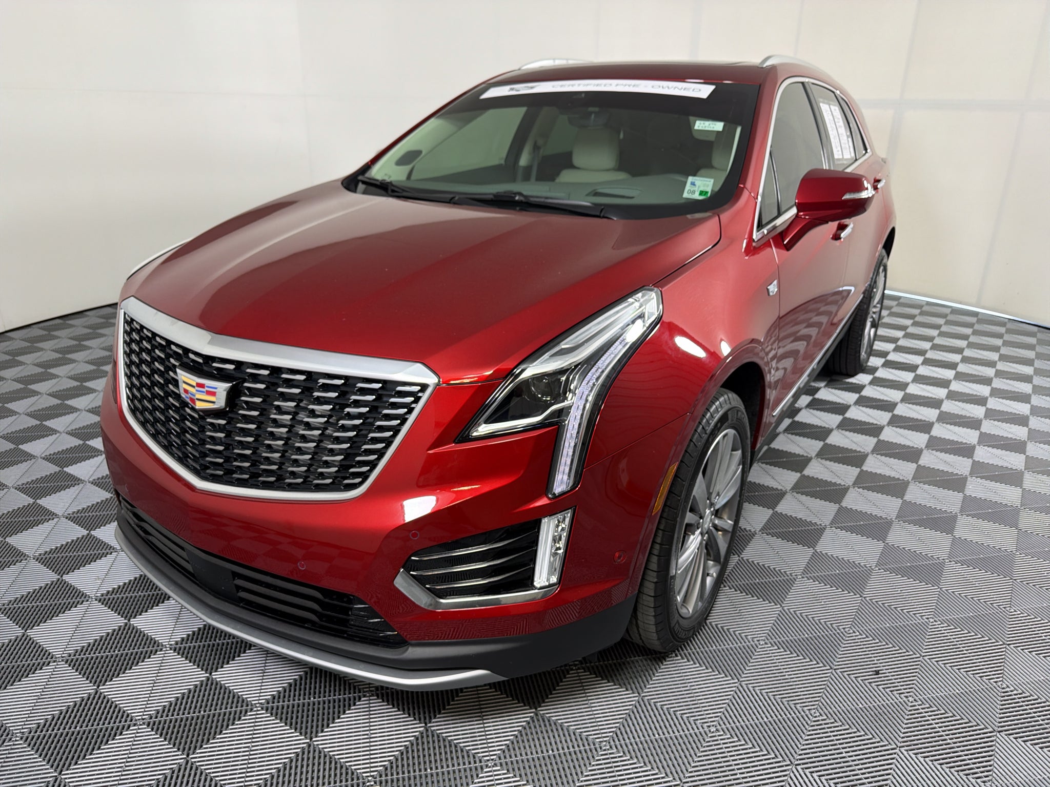 2025 Cadillac XT5