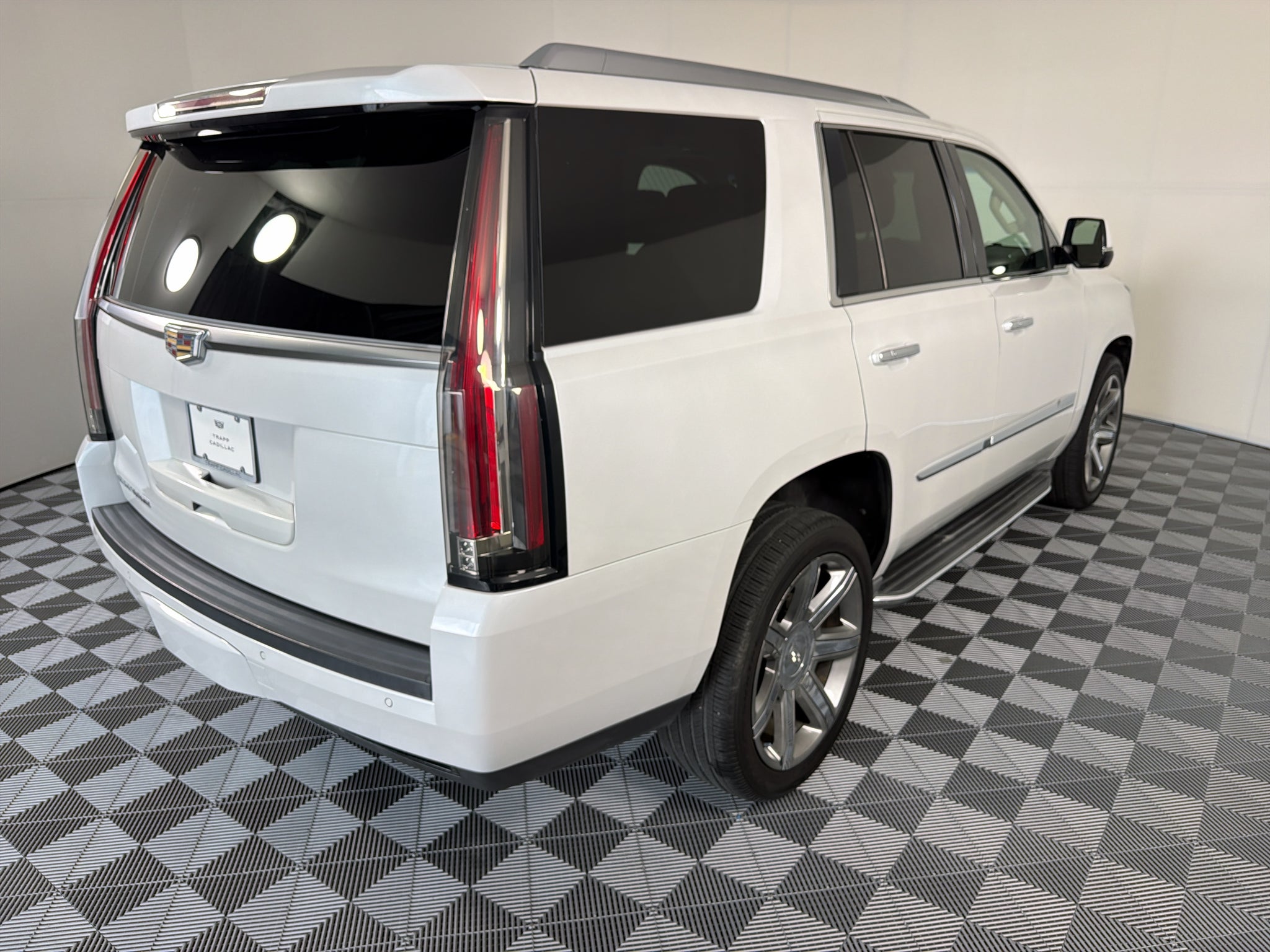 2016 Cadillac Escalade Luxury Collection