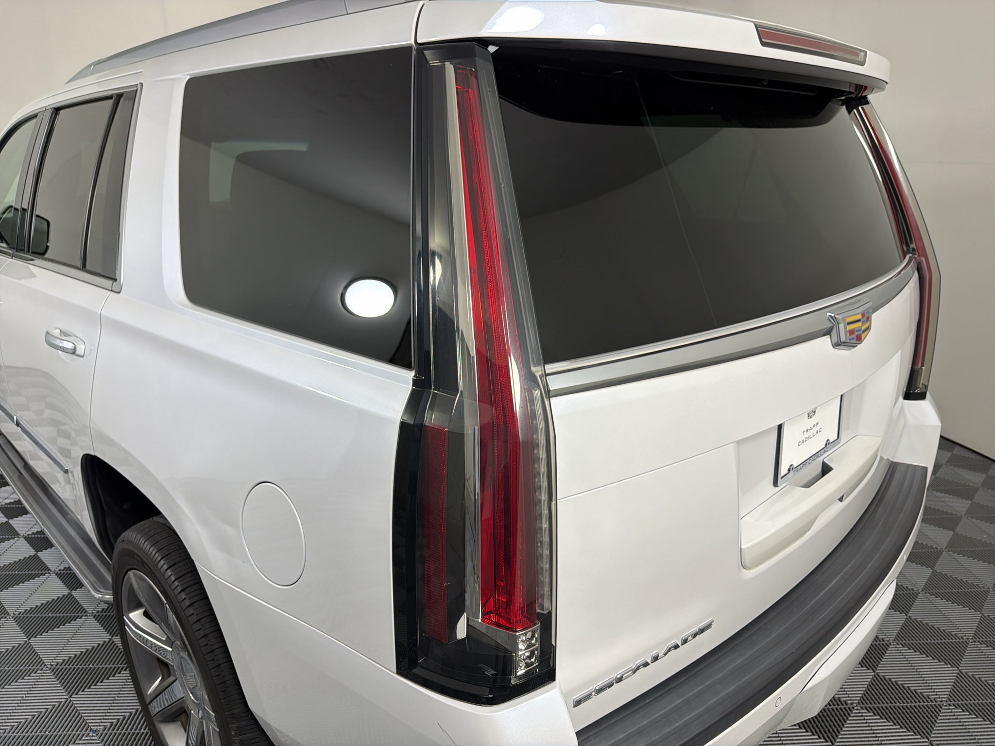 2016 Cadillac Escalade Luxury Collection