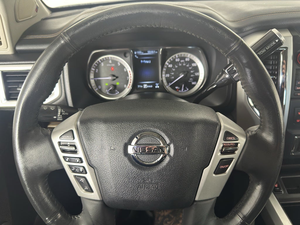 2017 Nissan Titan SL