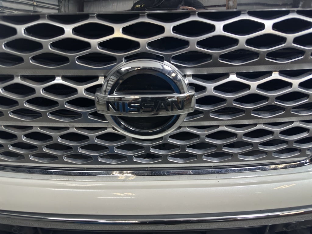2017 Nissan Titan SL