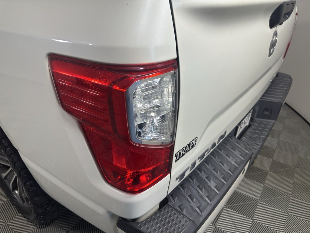 2017 Nissan Titan SL