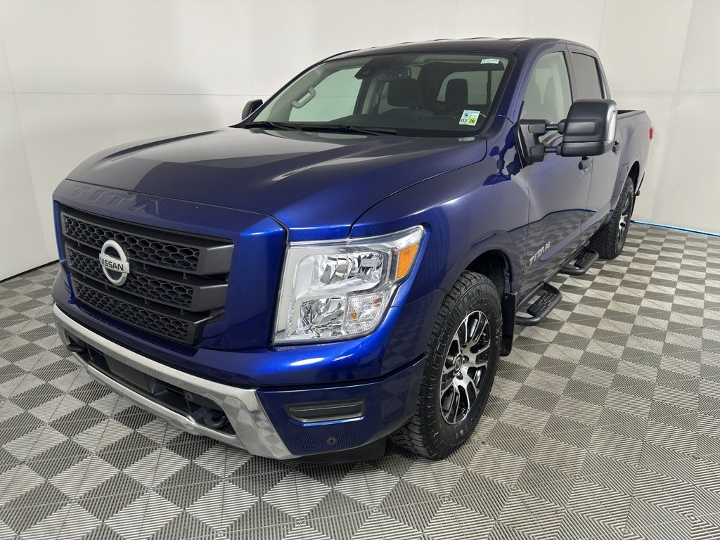 2022 Nissan Titan SV
