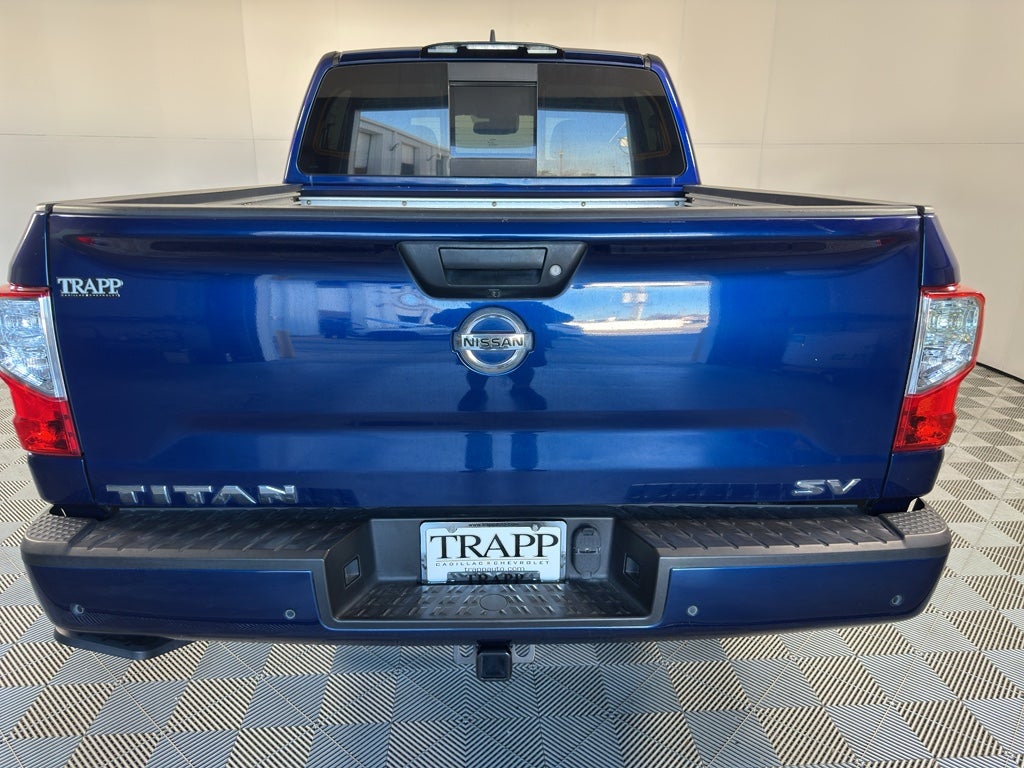 2022 Nissan Titan SV