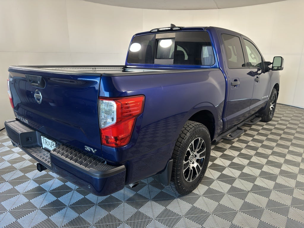 2022 Nissan Titan SV