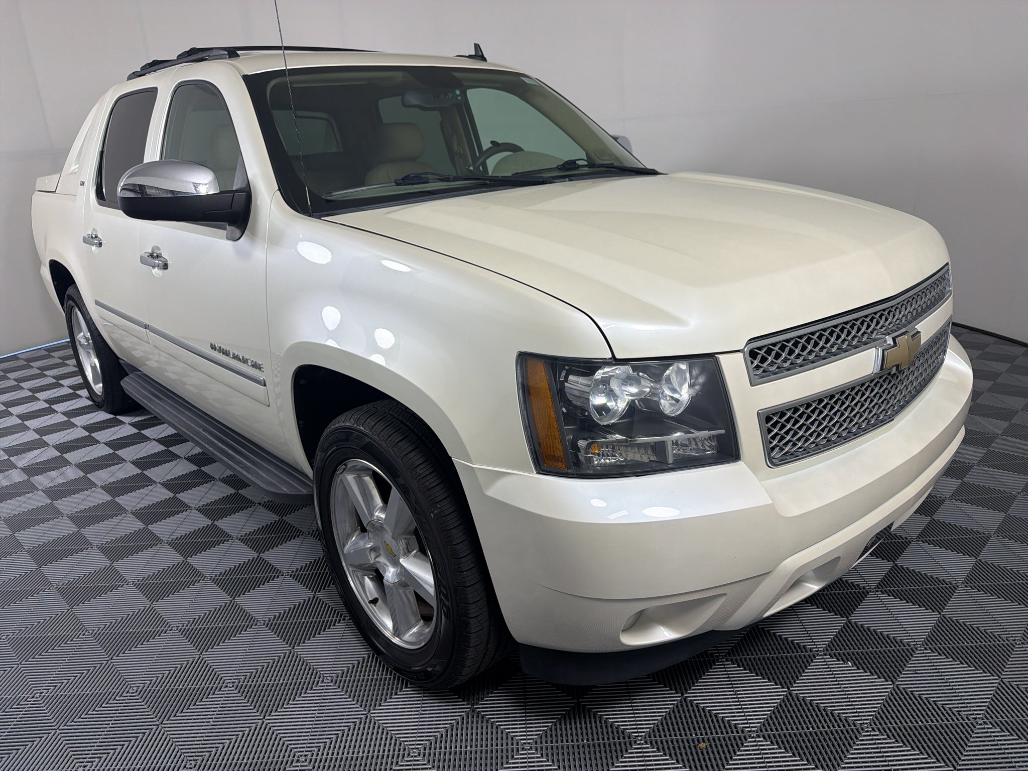 2011 Chevrolet Avalanche LTZ