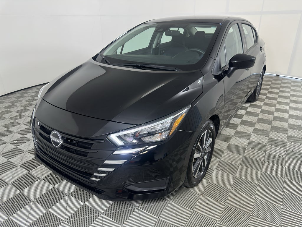 2025 Nissan Versa 1.6 SV CVT's photo
