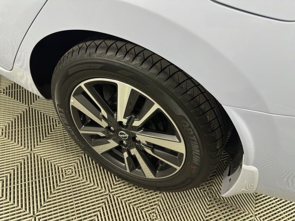 2024 Nissan Versa SV