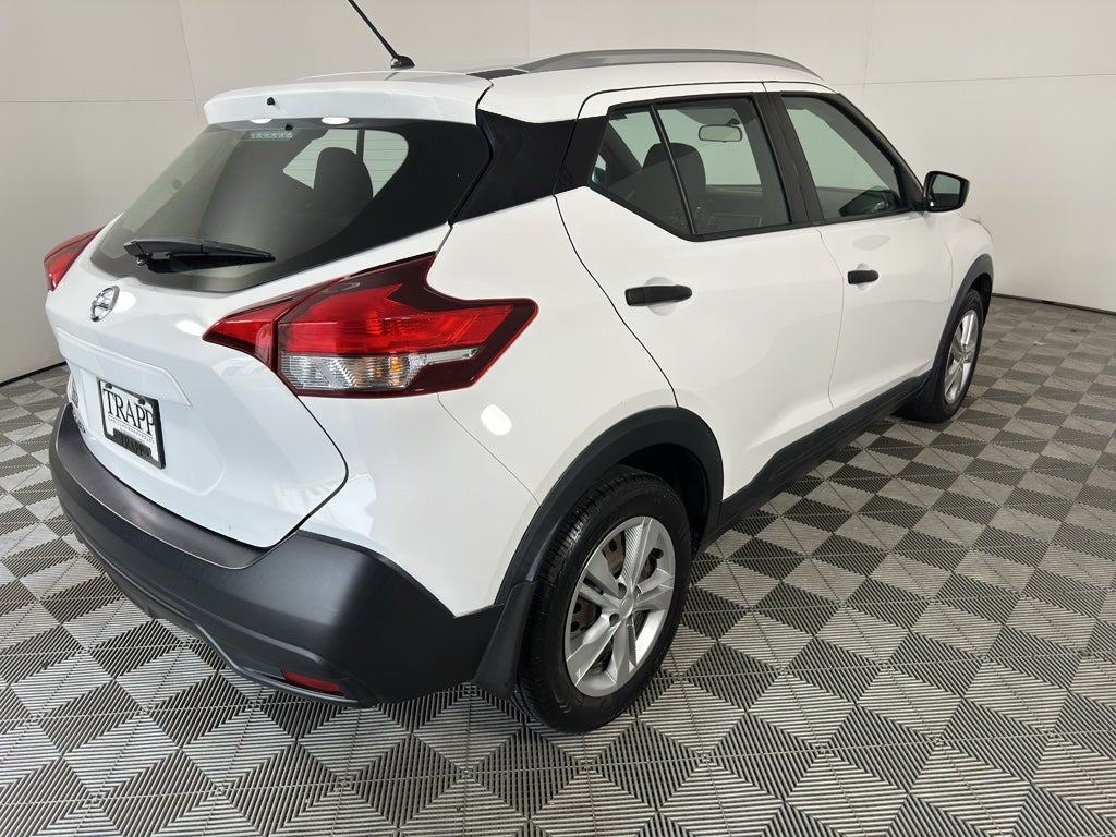 2018 Nissan Kicks S