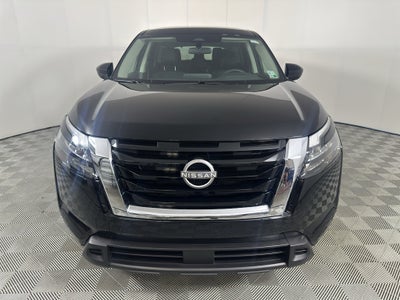 2025 Nissan Pathfinder S
