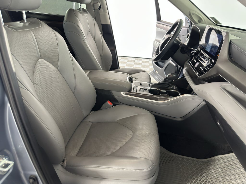 2022 Toyota Highlander Limited