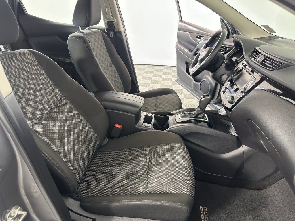 2021 Nissan Rogue Sport SV