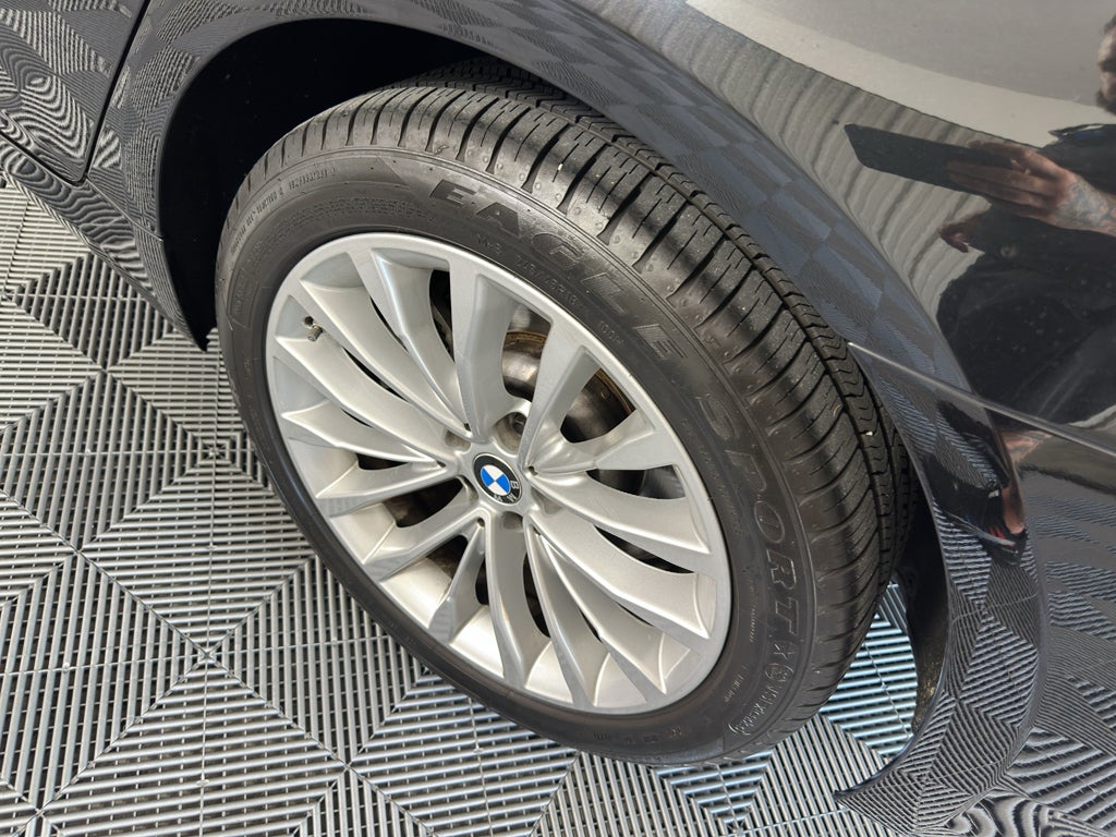 2023 BMW 5 Series 530i